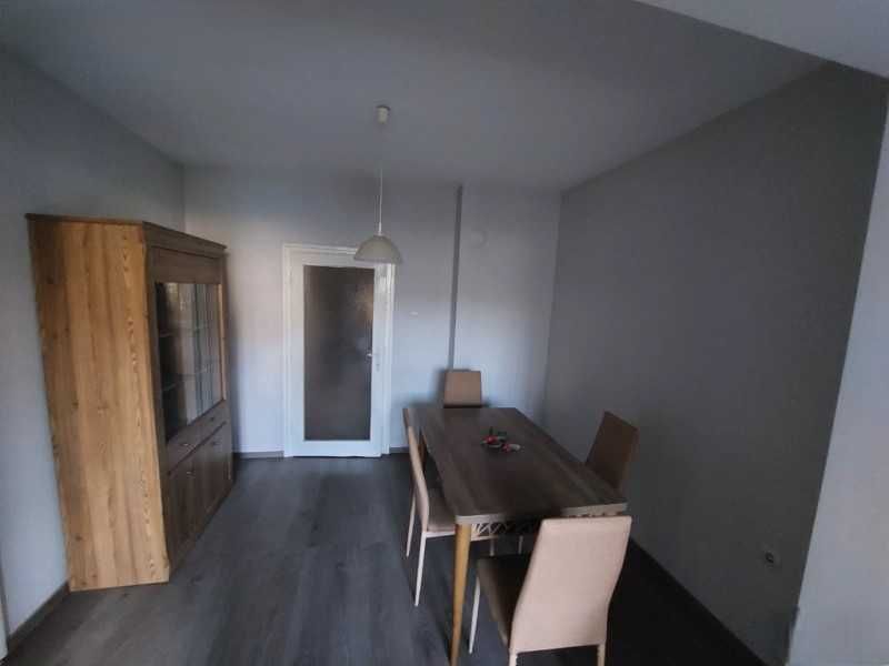 Дава се под наем Двустаен апартамент в Пловдив, Център - 60 кв.м за 408 € - Снимка #4