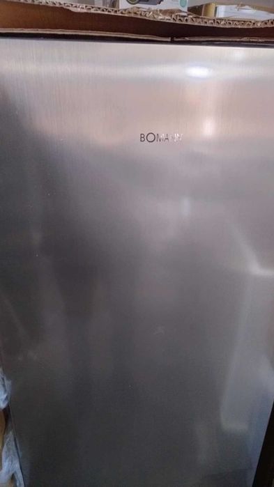 Чисто нов Иноксов Хладилник-Oхладител 143.4 см Bomann 242 литра