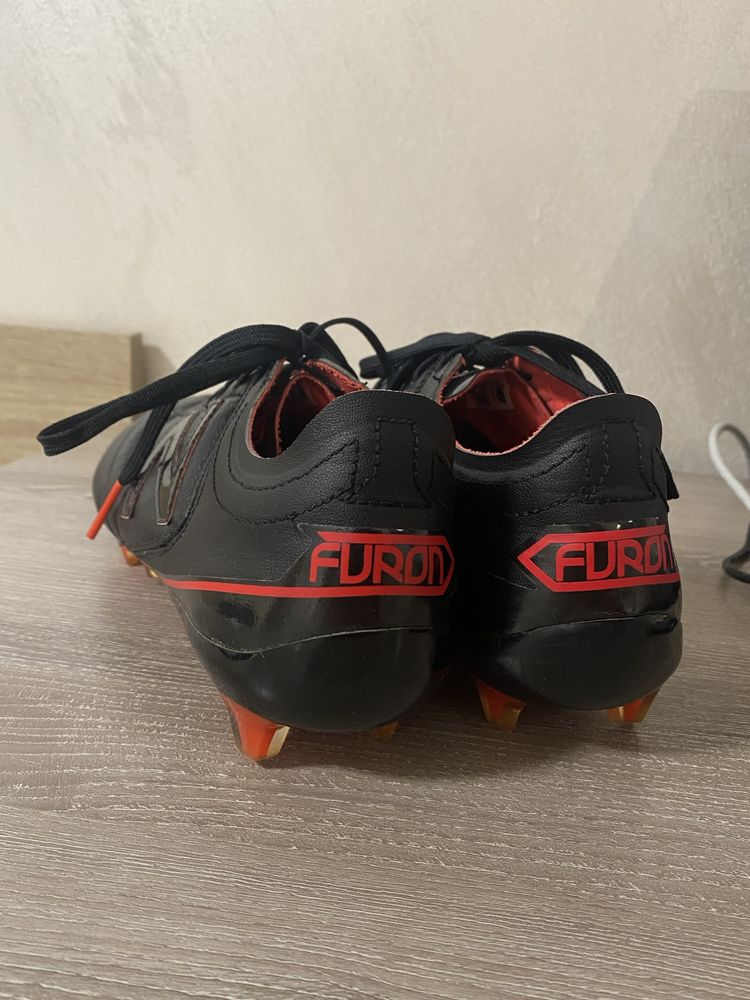 Бутонки New Balance Furon 39,5 номер