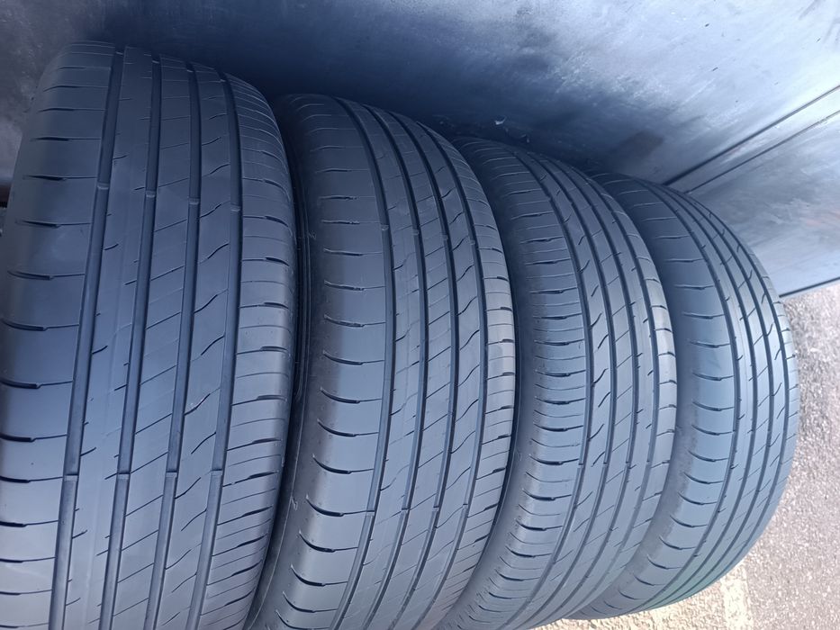 215/65/16 Goodyear Дот 3923