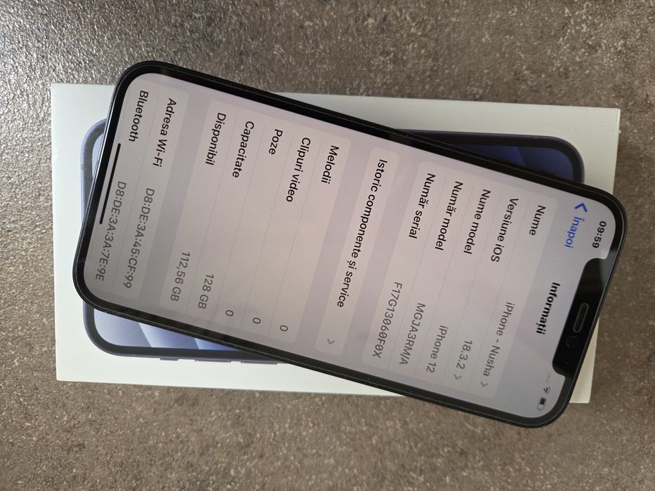 Iphone 12 Black 128Gb,neverlocked,la cutie cu multe accesorii.