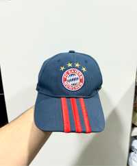 Șapcă Adidas FC Bayern Munchen