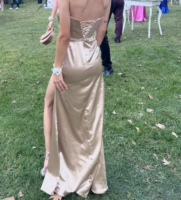 Дамска официална рокля