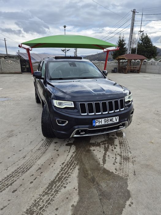 Vând Jeep Grand Cherokee  Overland
