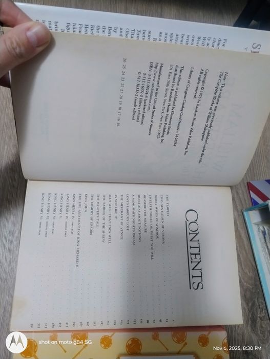 Vând carti beletristica