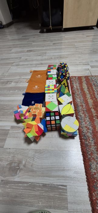 Vand lot cuburi rubik
