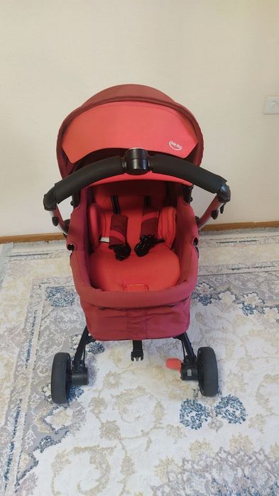 Продам срочно детскую коляску