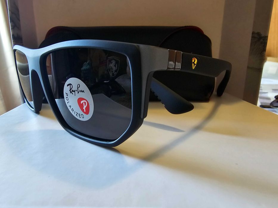 Toc+laveta+saculet+ochelari de soare Rayban Ferrari 1