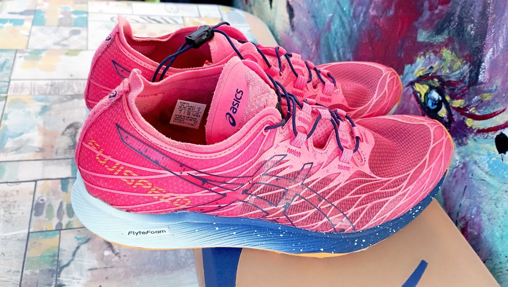 Дамски маратонки ASICS FUJISPEED