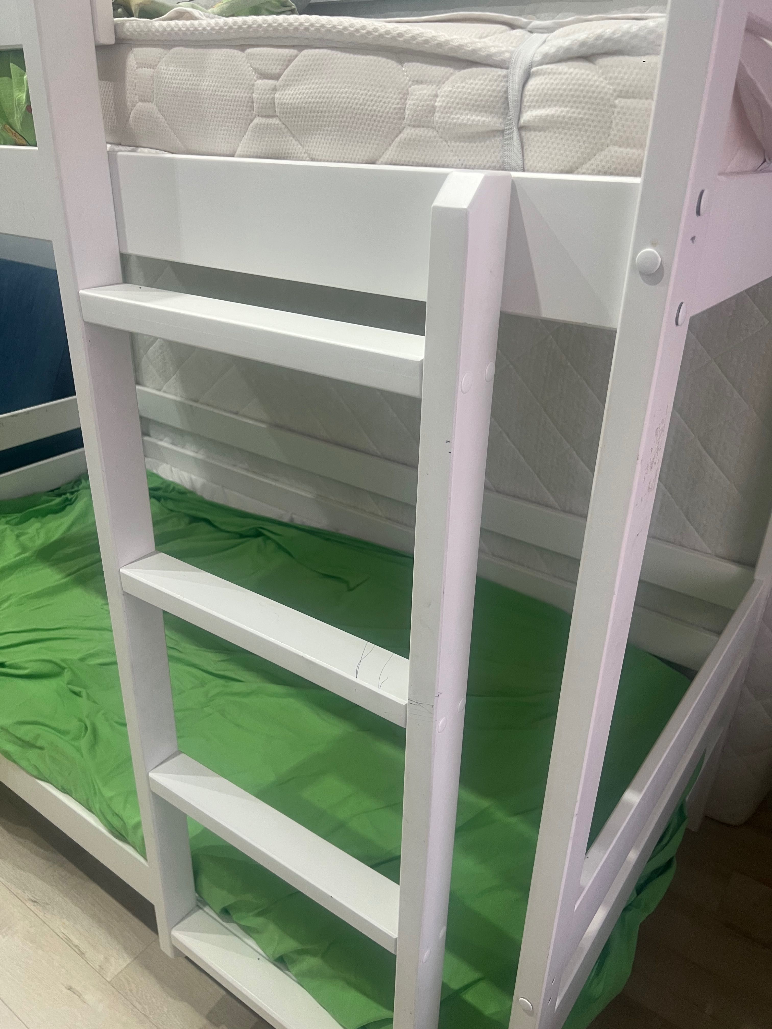 Продается бу детская кровать