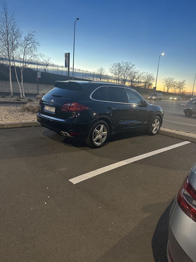 Porche cayenne impecabil an 2012