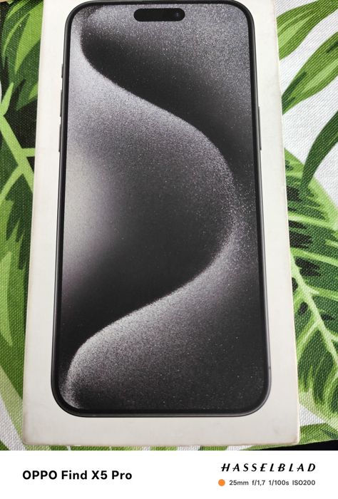 Vând telefon iPhone 15pro max nu 17 pro max