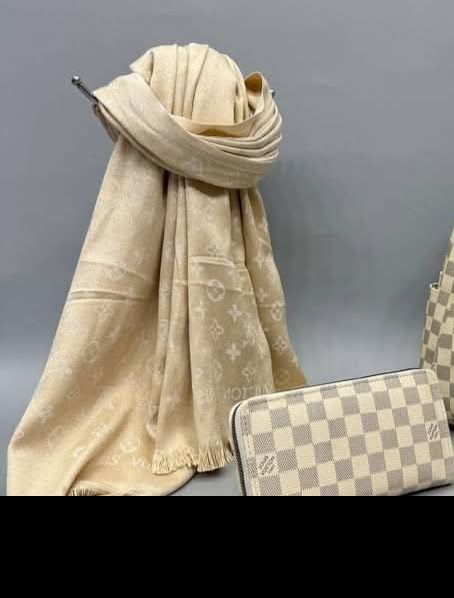 Set esarfa cu 2 fețe +portofel, new model, saculet, etichetă