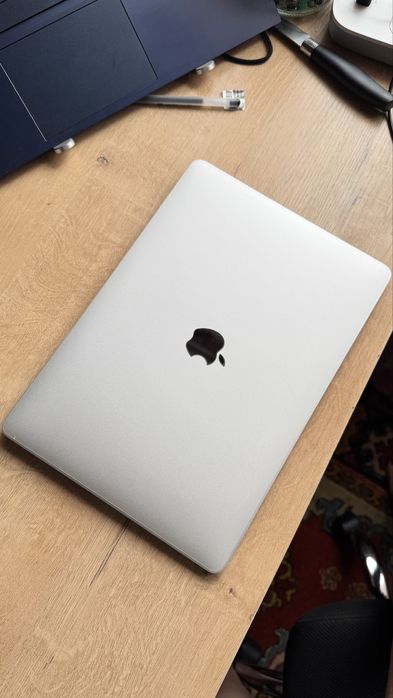 Apple MacBook Air 13" (2018, Retina) 16gb