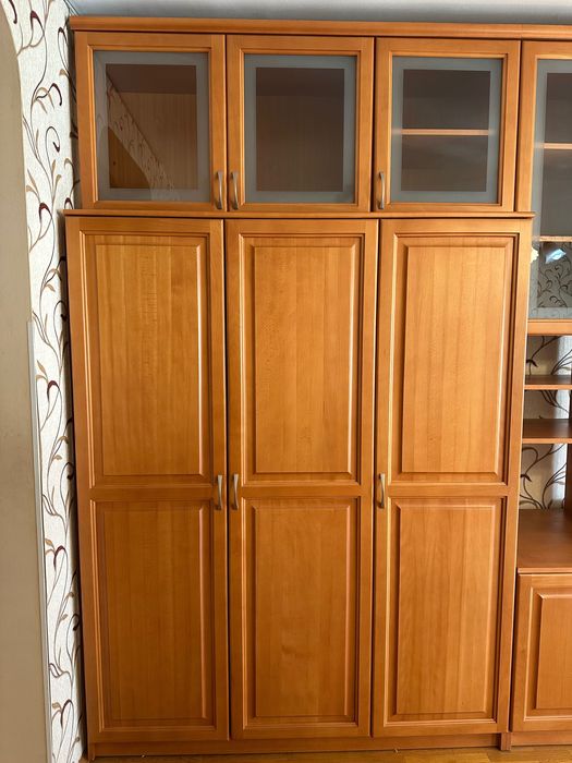 Холна секция/библиотека/мебели масив