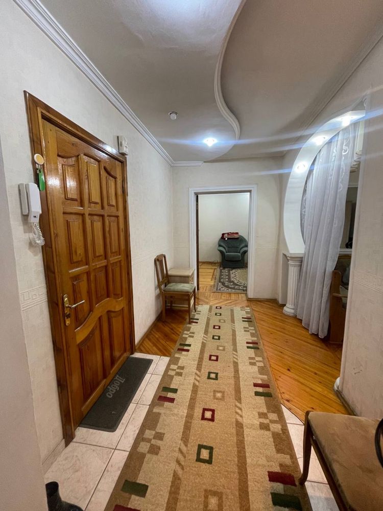 Себзор  2 хона 1 этаж 9 қаватли дом 58 квадрат аринтир офтоб 73.500$