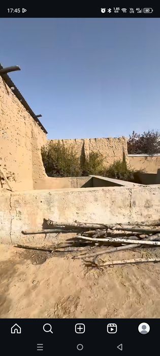 Uy sotiladi 30 sotix