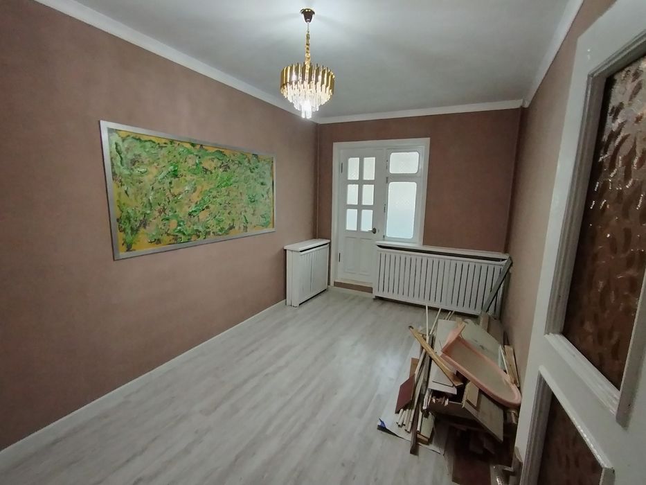 Рядом С Алмазар сити Сдается 4х комнатная квартира. Корасарой