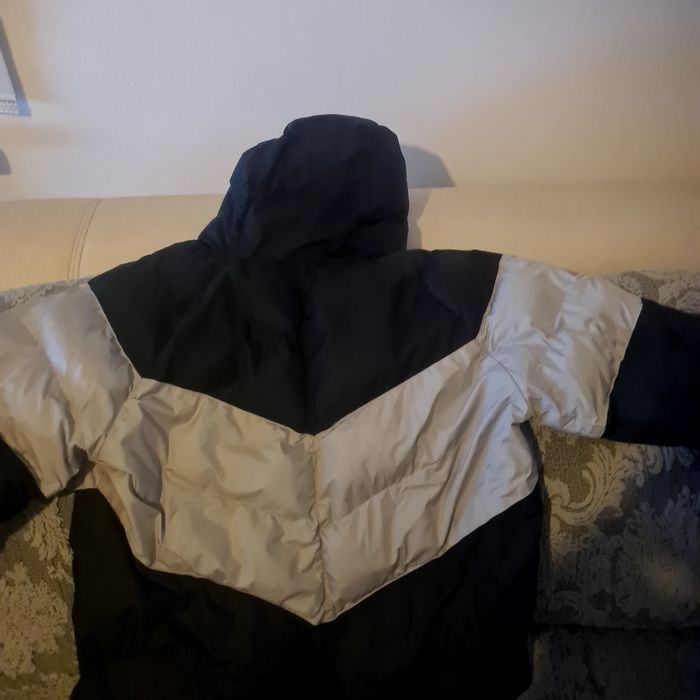 Детско яке марка NIKE размер XL