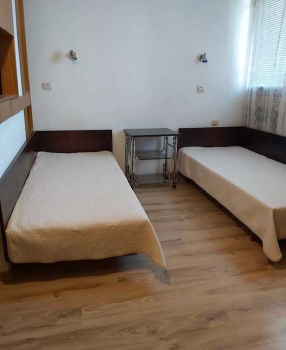 Дава се под наем Едностаен апартамент в Бургас, Възраждане - 36 кв.м за 140 € - Снимка #1