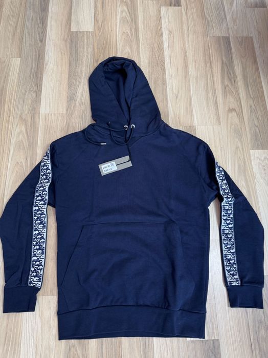 Dior-Чисто нов оригинален мъжки суитчър М размер