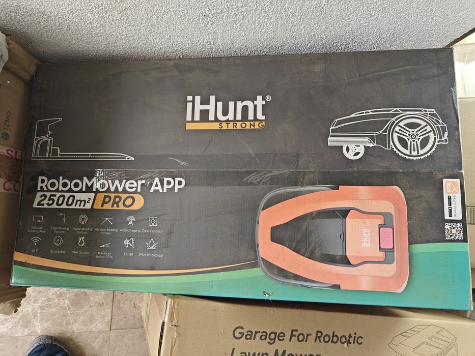 Robot tuns iarba + garaj iHunt