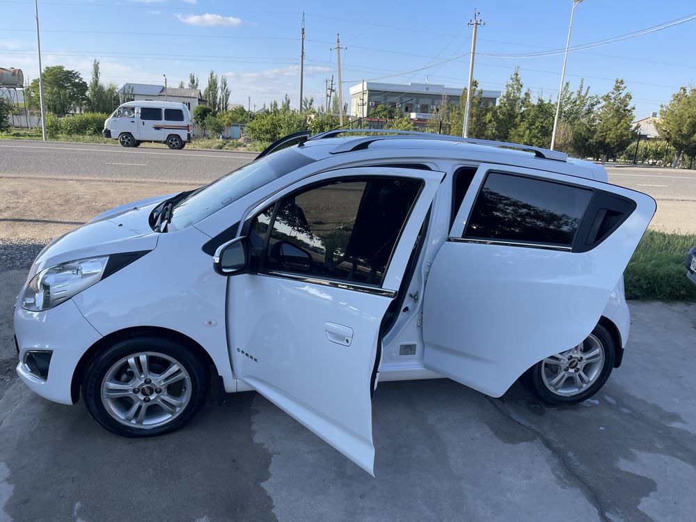 SPARK 2020 AT автомат