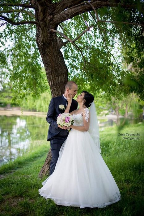 rochie mireasa,pantofi,diadema,cercei si voalul