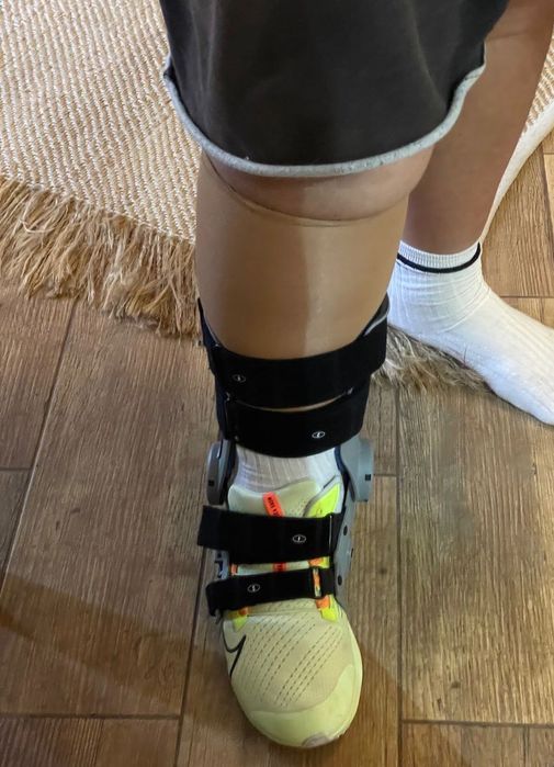 Orteza picior stang TayCo Brace mărime XL