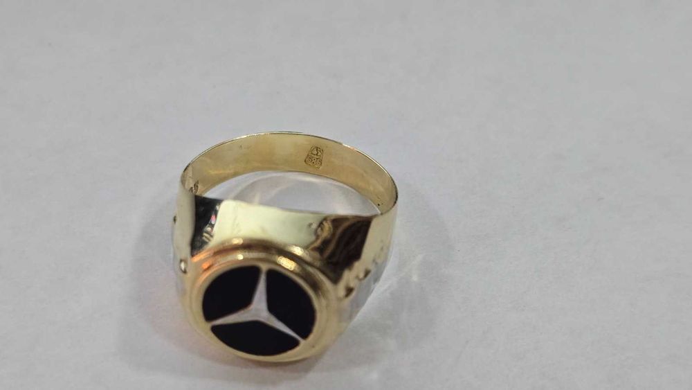 Златен мъжки пръстен 14 карата Mercedes