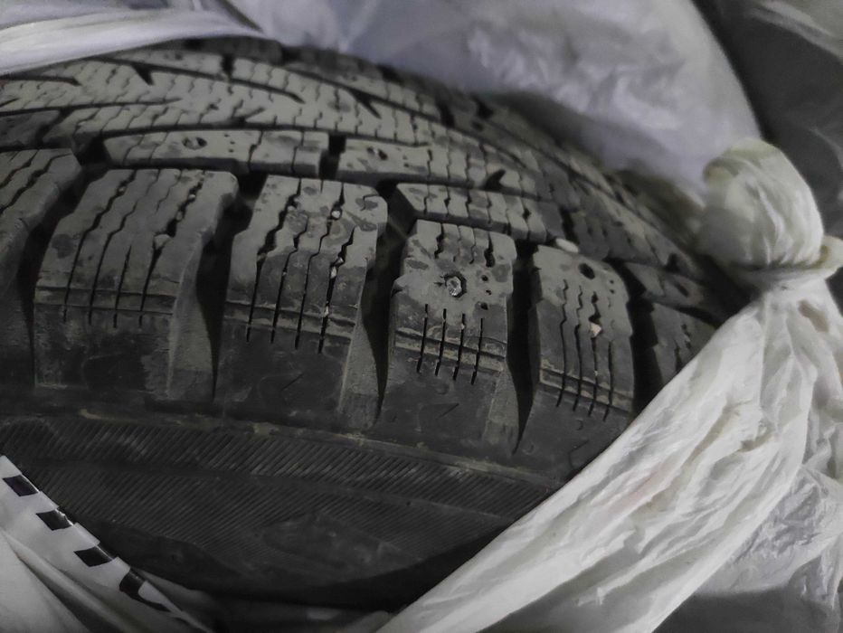 Зимние шины Nokian 225×65×17