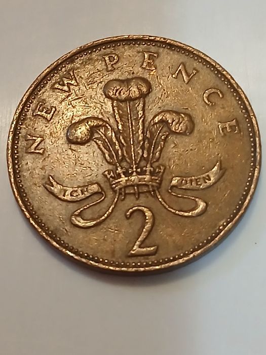 Продавам  редки английски монети