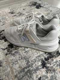 Vand adidasi new balance