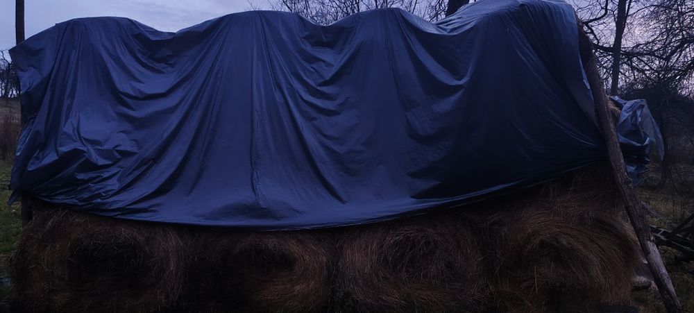 Vând baloți fân/lucerna