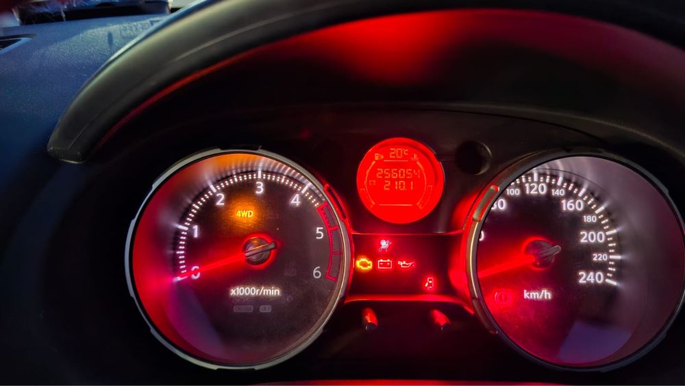 Nissan Qashqai +2, 7locuri,2.0 diesel.