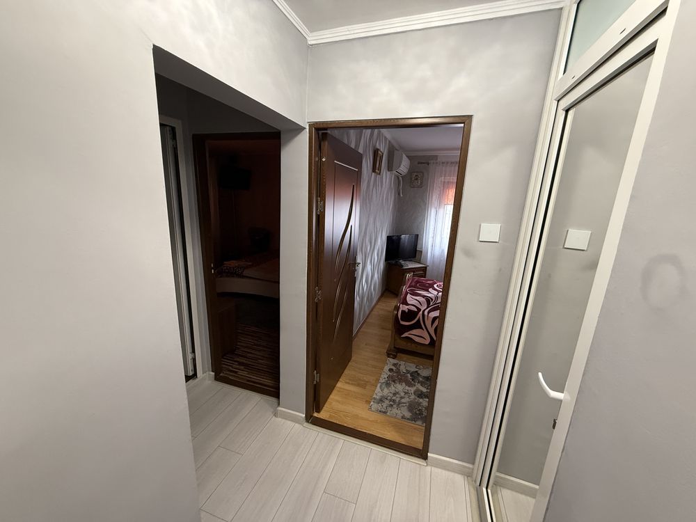 Vand apartament 4 camere