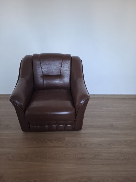 Vând 2 fotolii piele