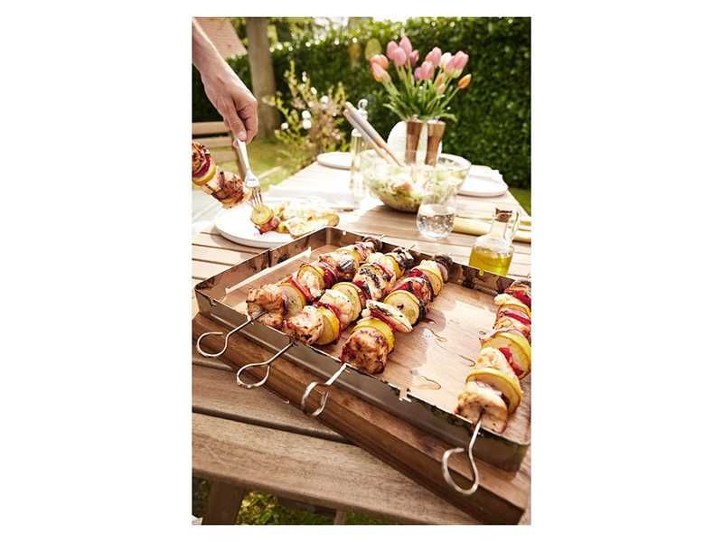 НОВИ! Дълги шишове за грил с поставка