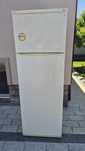 Хладилник с камера Indesit