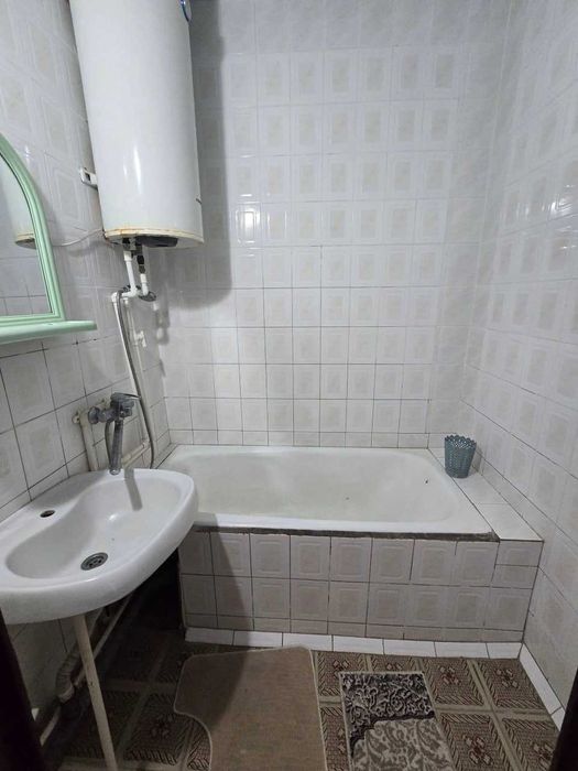 Beruniy hududida kvartira zudlik bilan sotiladi!