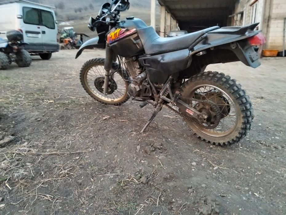 Cross Yamaha xt 600