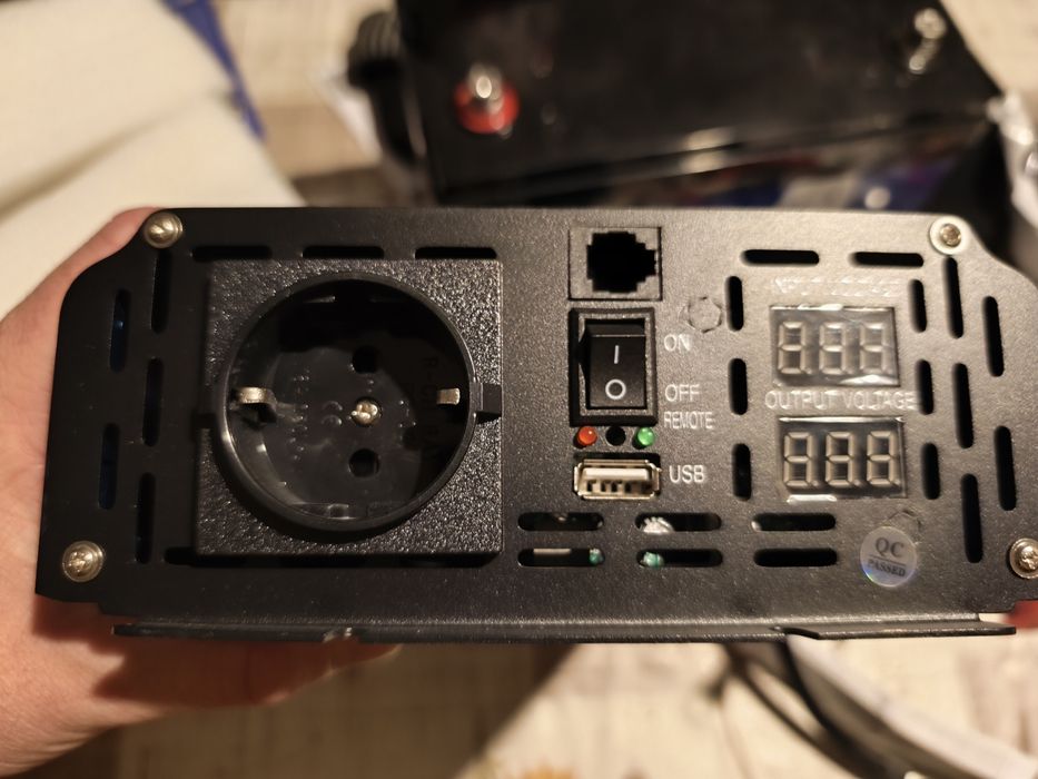 Инвертор чиста синосуида 12v/230v 2/4кв