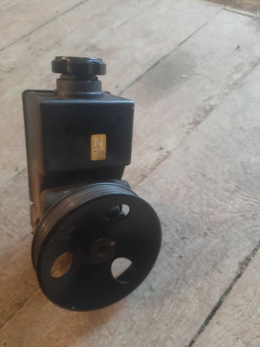 Запчасти на саненг кайрон