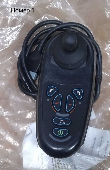 Продавам VR2 джойстик за акумулаторна инвалидна количка