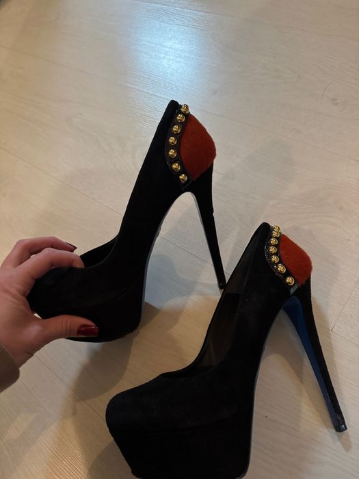 Обувки на висок ток Loriblu