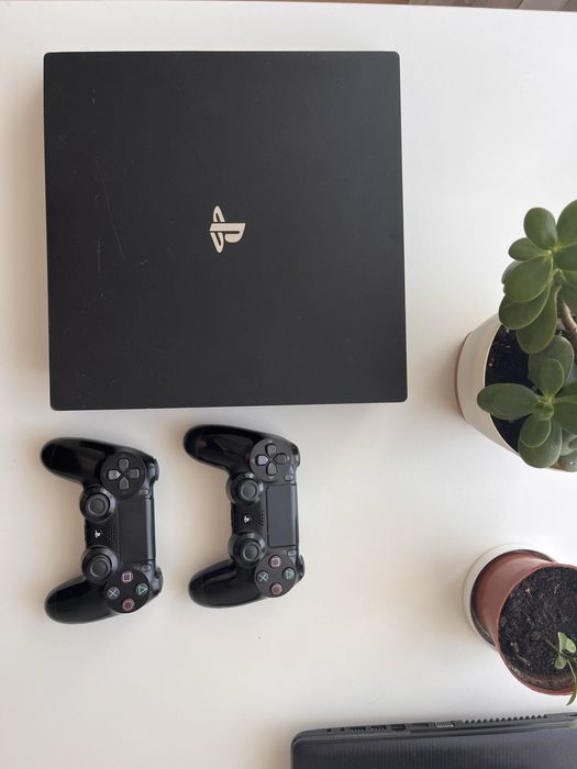 Плейстейшн 4 PS4