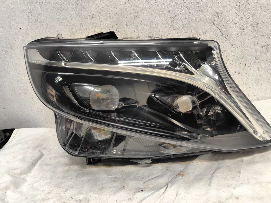 Оригинален фар Мерцедес Вито  Mercedes Vito Full Led Black