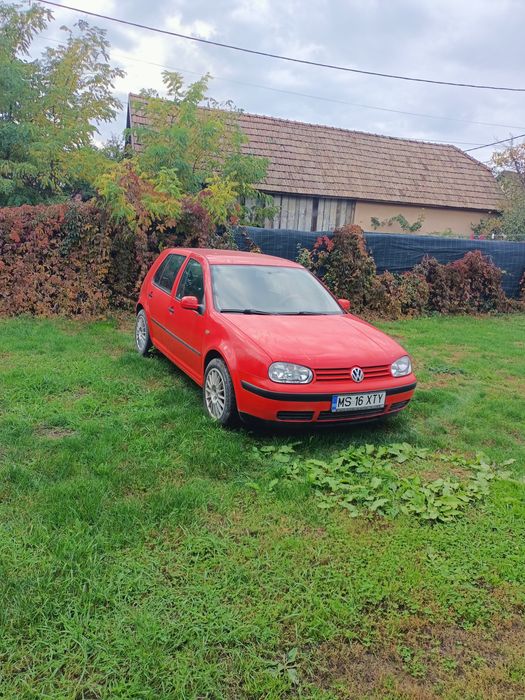 Vând auto Vw golf 4 motor 1.9 sdi