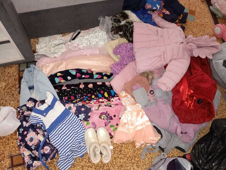 Продам вещи детские