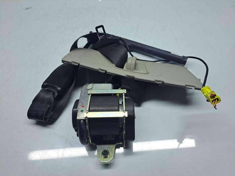 Centura dreapta fata Opel Astra J [Fabr 2009-2015] 13443560